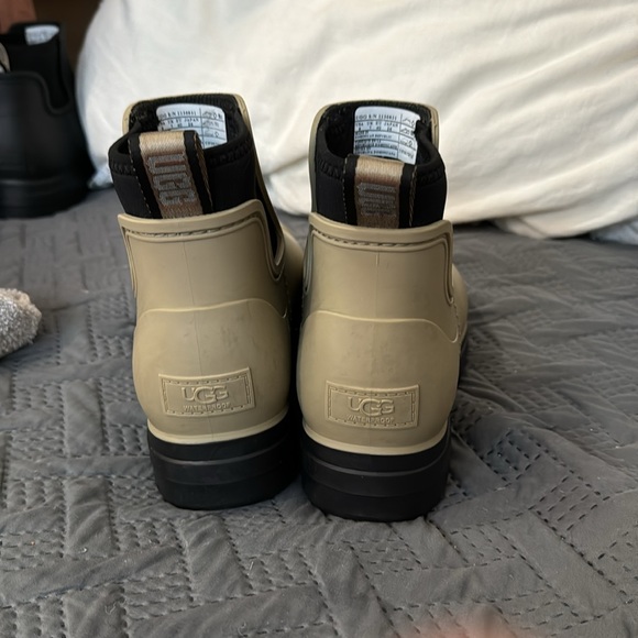 Tan Ugg rain boots fur bottoms! - Picture 5 of 6